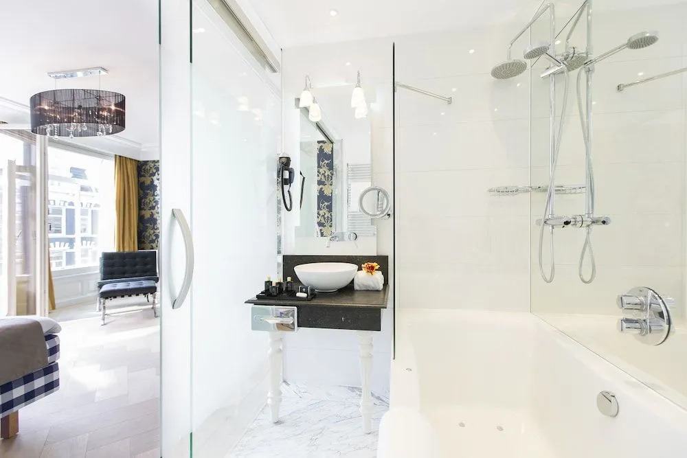 Amsterdam Canal Residence