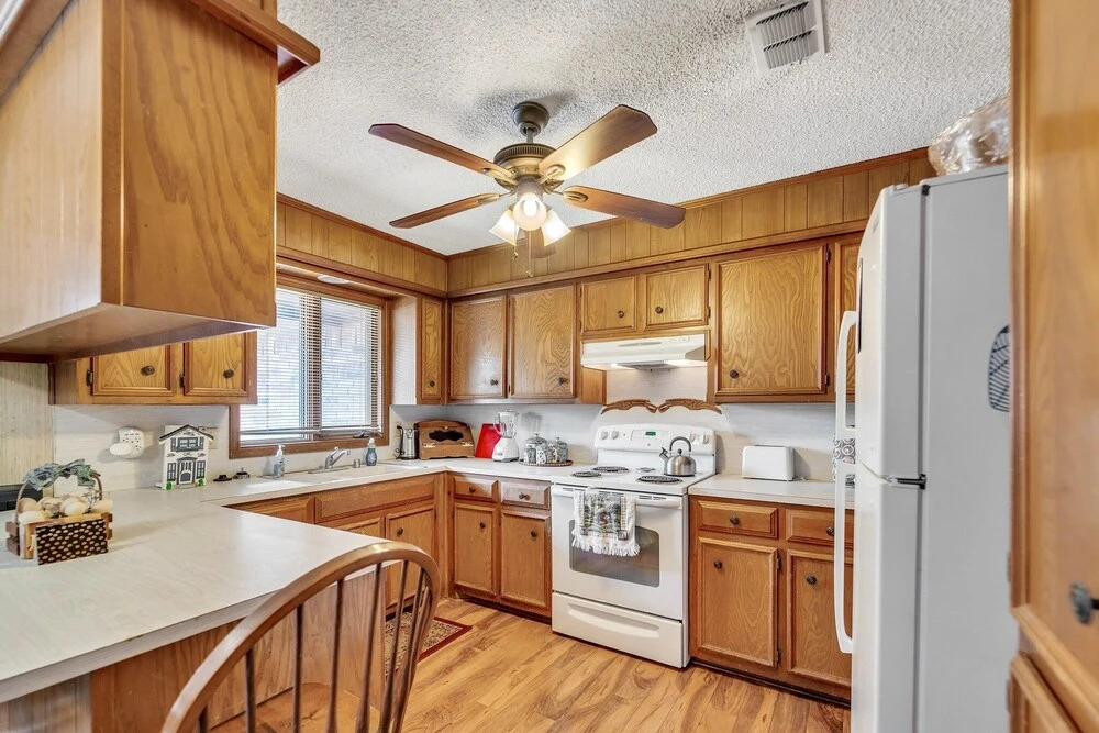 Stead House-3bd/2ba, Ttu,  Fall Specials! 3 Bedroom Home by RedAwning