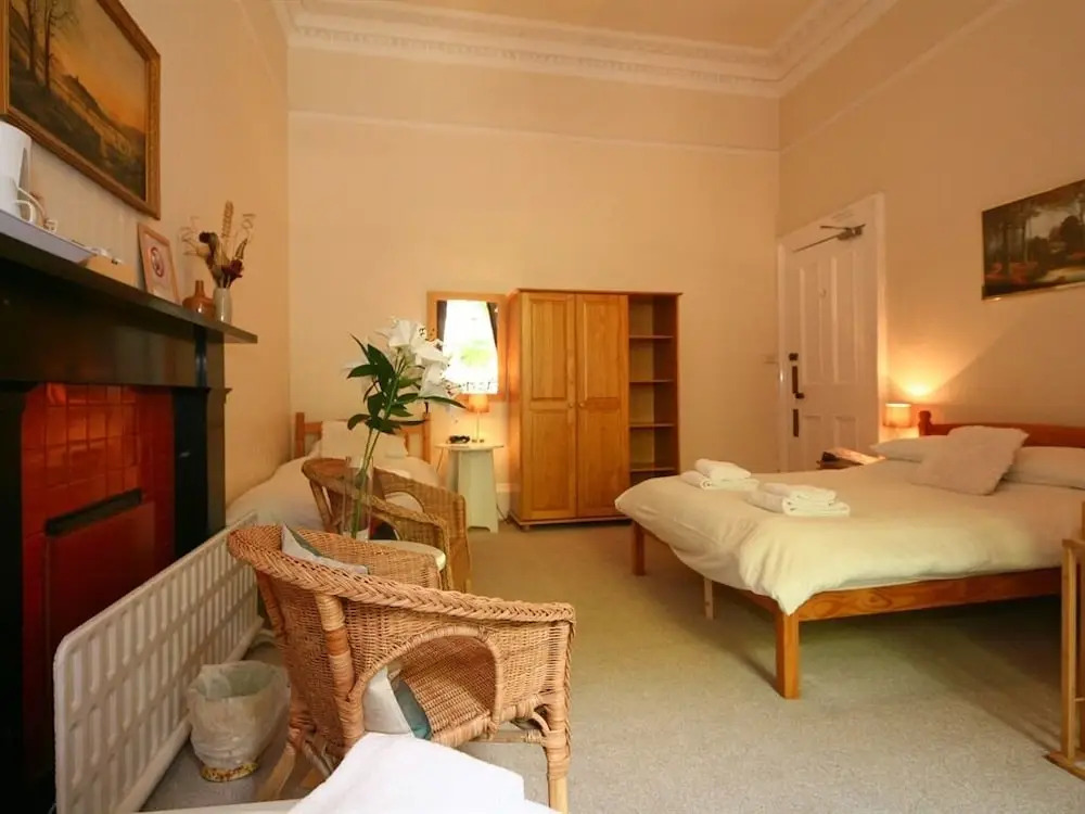 Halcyon Hotel