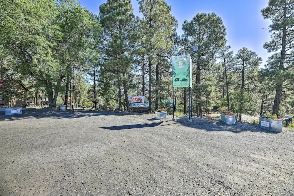 Roomy Pagosa Springs Tiny Cabin: 1 Mi to Downtown