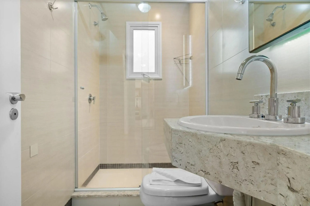 650 metros, Rua Coberta Centro/Villa Verde 403B