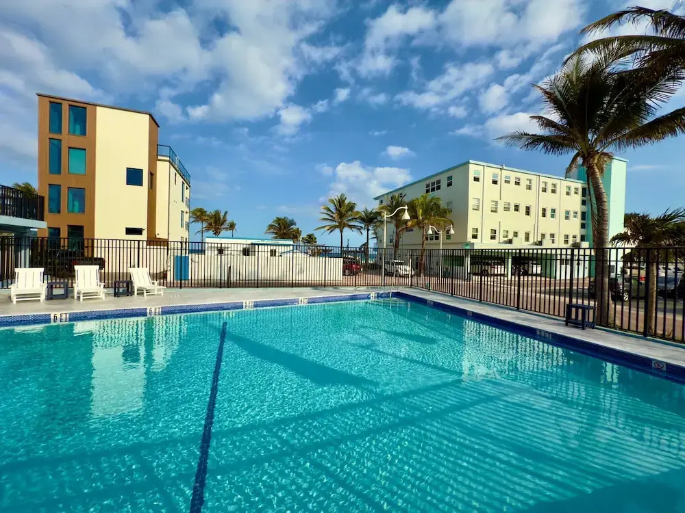 Beach Lover s Studio Apartment in Hollywood FL