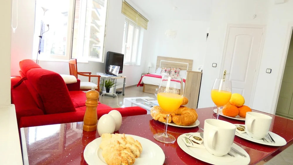 Uncibay Square Apartment
