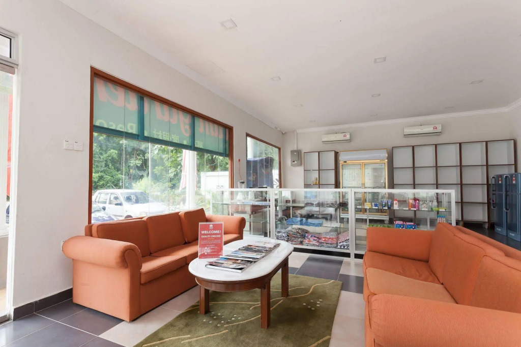 ZEN Rooms Pantai Rhu