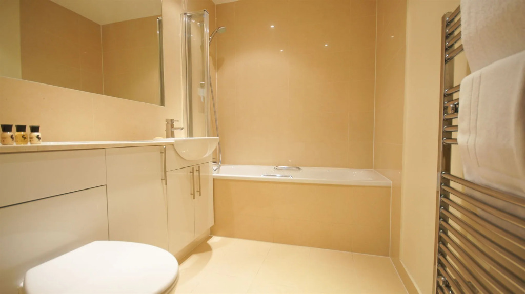 Crompton Court Apartments
