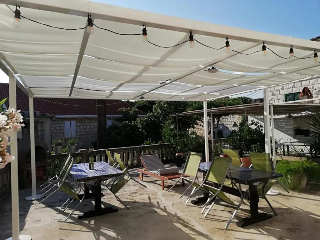 Apartmani Stones Sutivan II