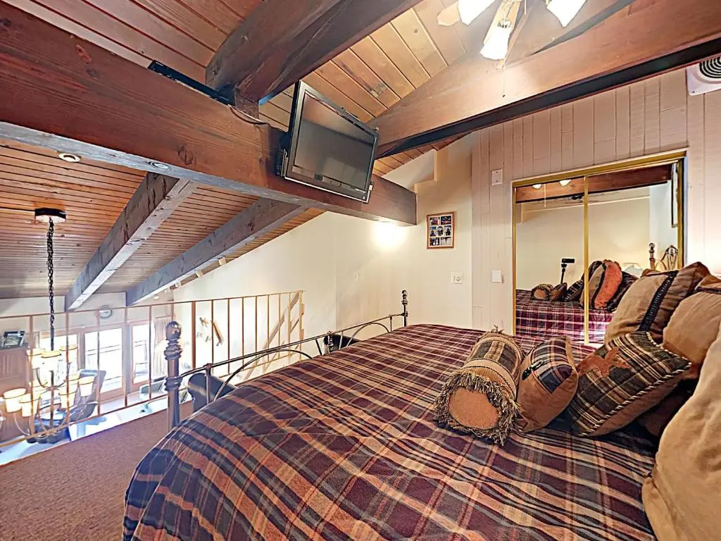 Timberline Condominium Studio Standard Loft Unit 301