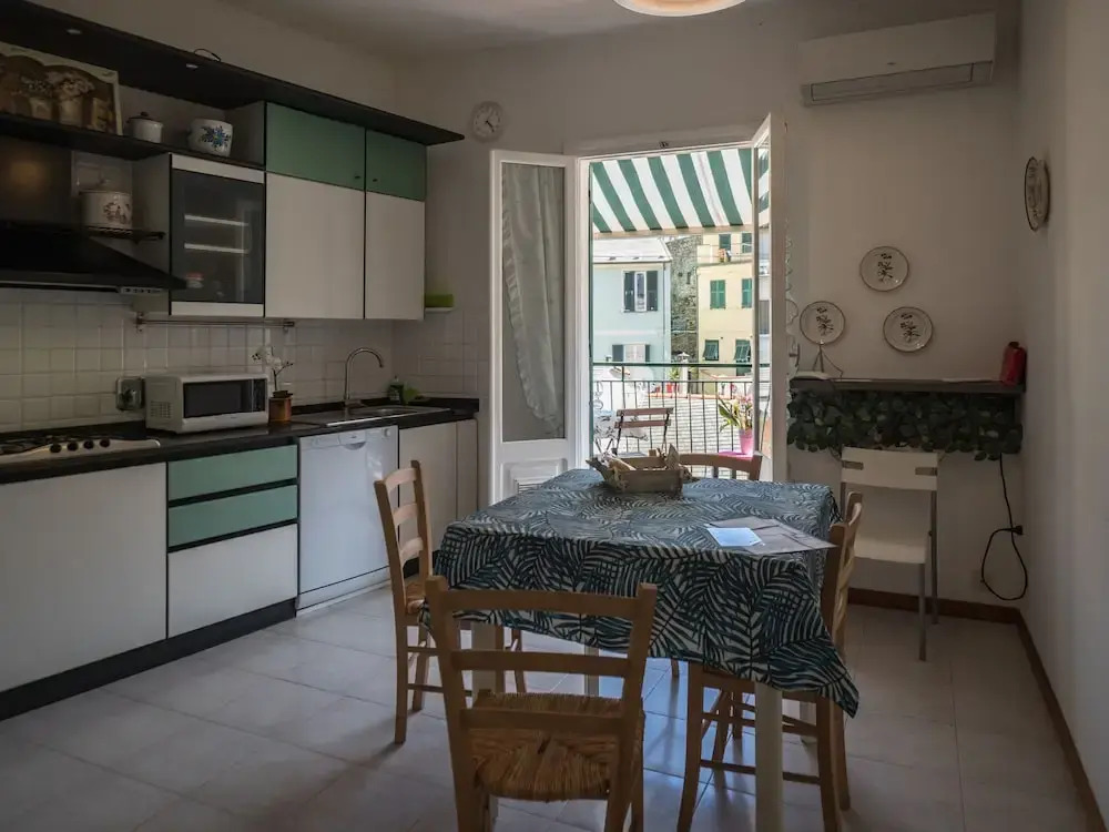 Recanissu Apartment with Balcony & AC