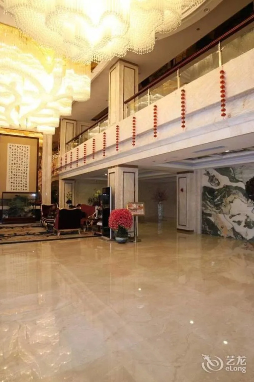 Run Zeng Hotel