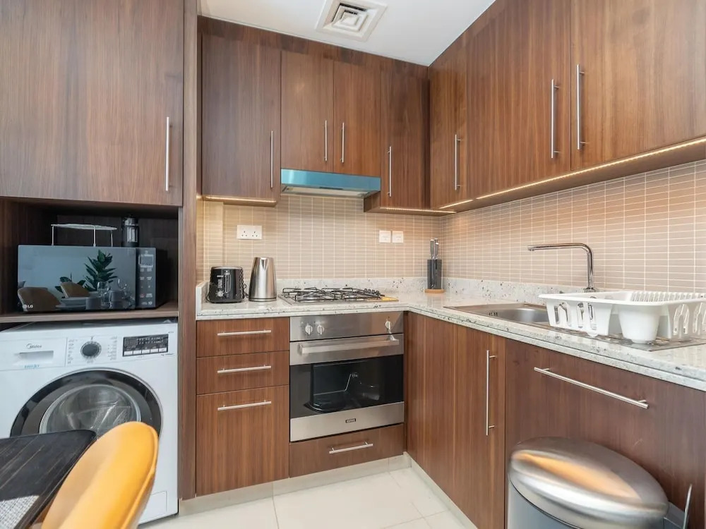 1BR Dlx City View Near Dubai Mall by Belvilla