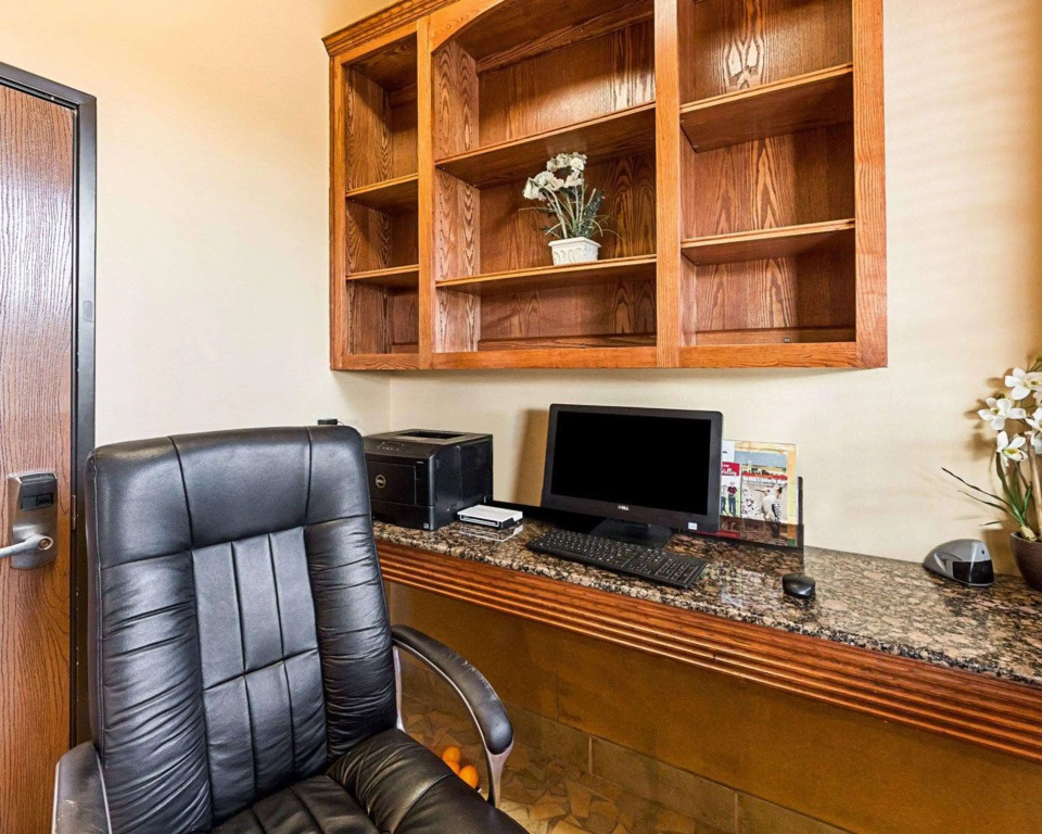 Comfort Suites McAllen Airport and La Plaza Mall