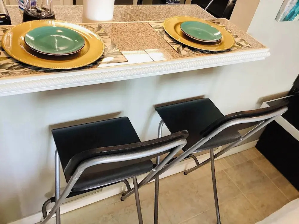 Shoreline Studio Condo for 4