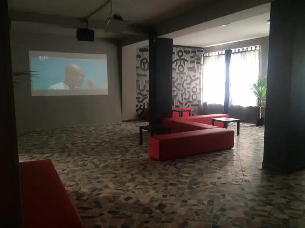 Stupido Hotel