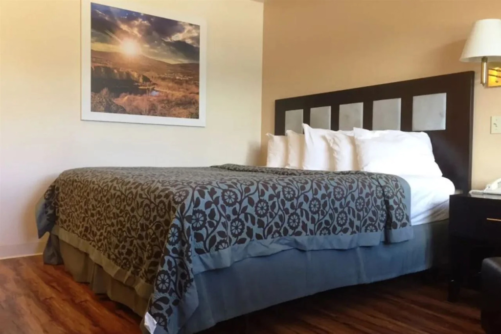 Days Inn by Wyndham Taos