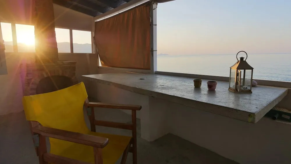 Beach House For Short And Long Term Holidays