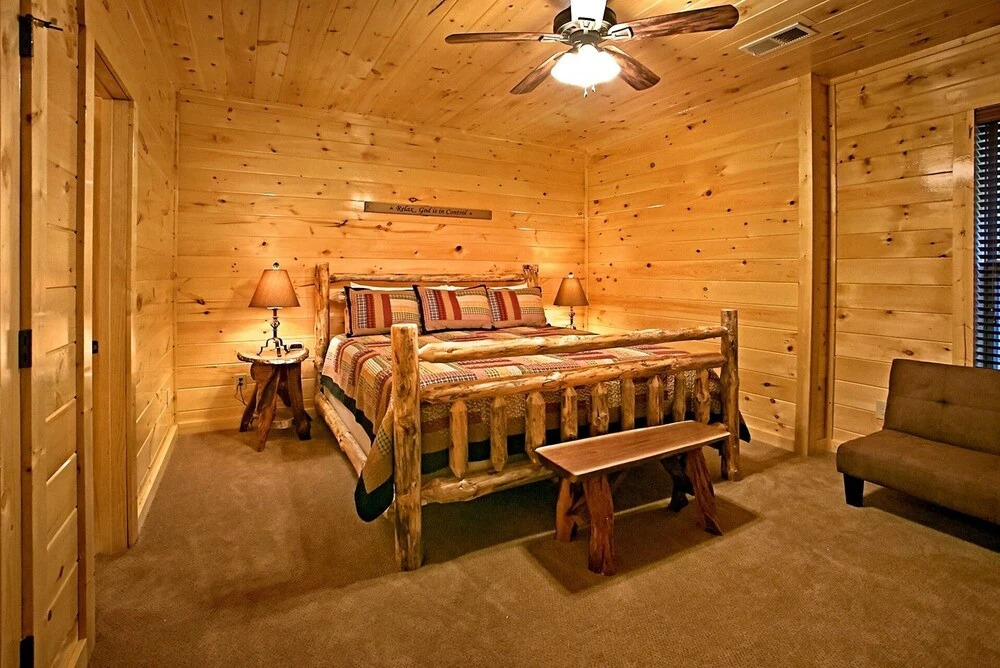 The Big Moose Lodge 16 Bedroom Home by Redawning