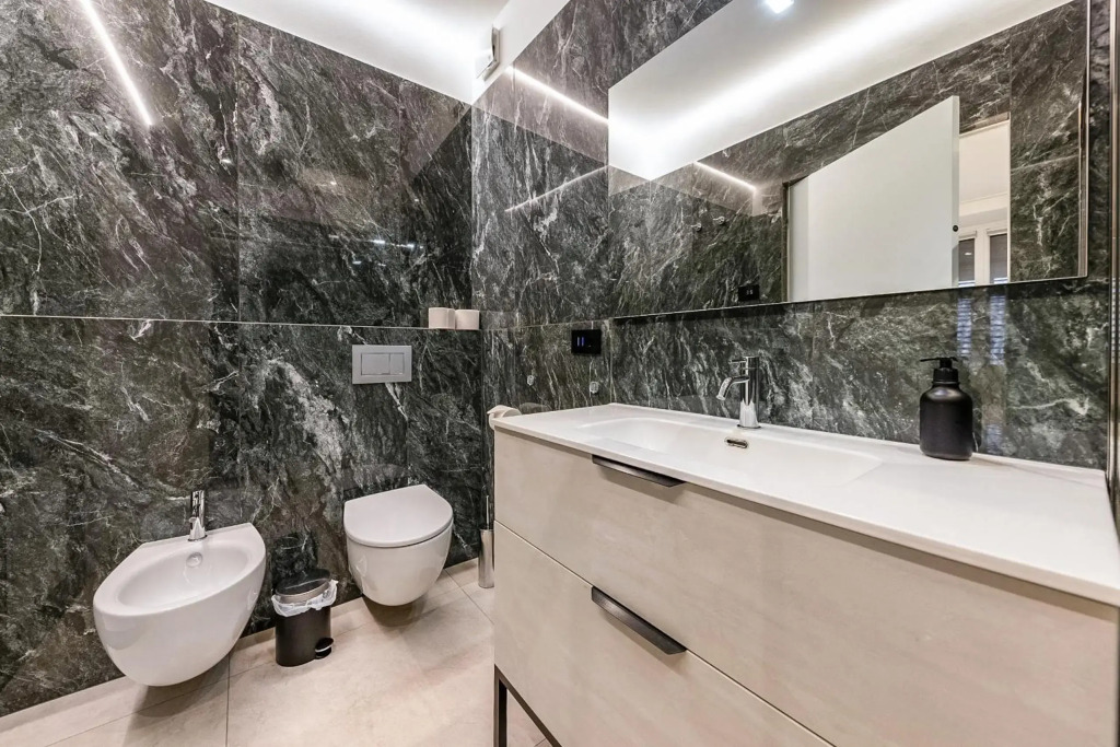 App 5 Palazzo Cavour