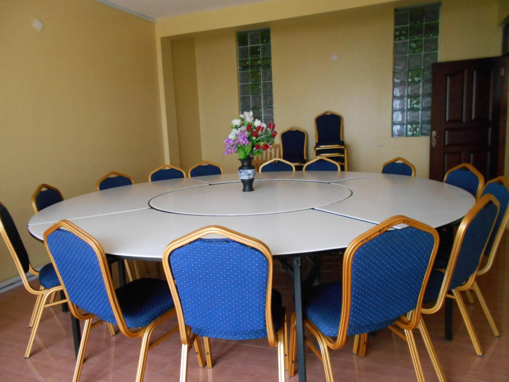 Hotel Royal Nest Entebbe