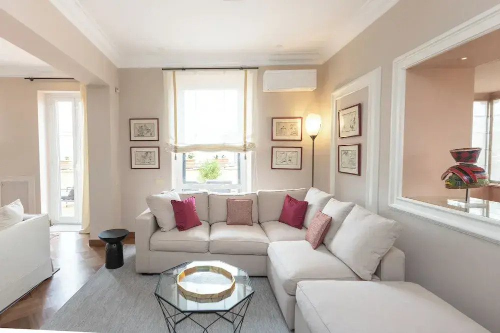 Rental in Rome Trevi Luxury Penthouse