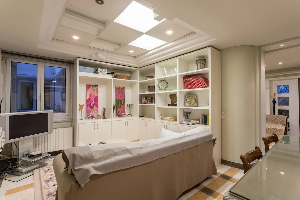 Elegant 1bdr in top Kolonaki location