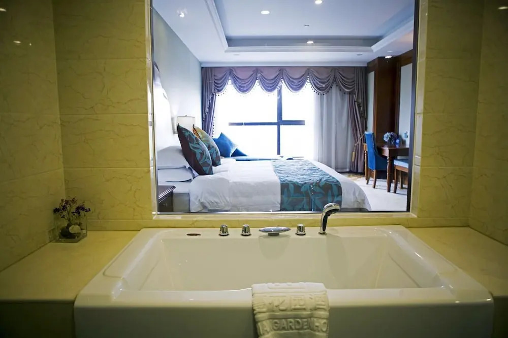Romaine Vacation Apartment