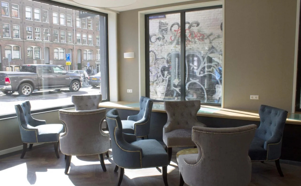 Melrose Hotel