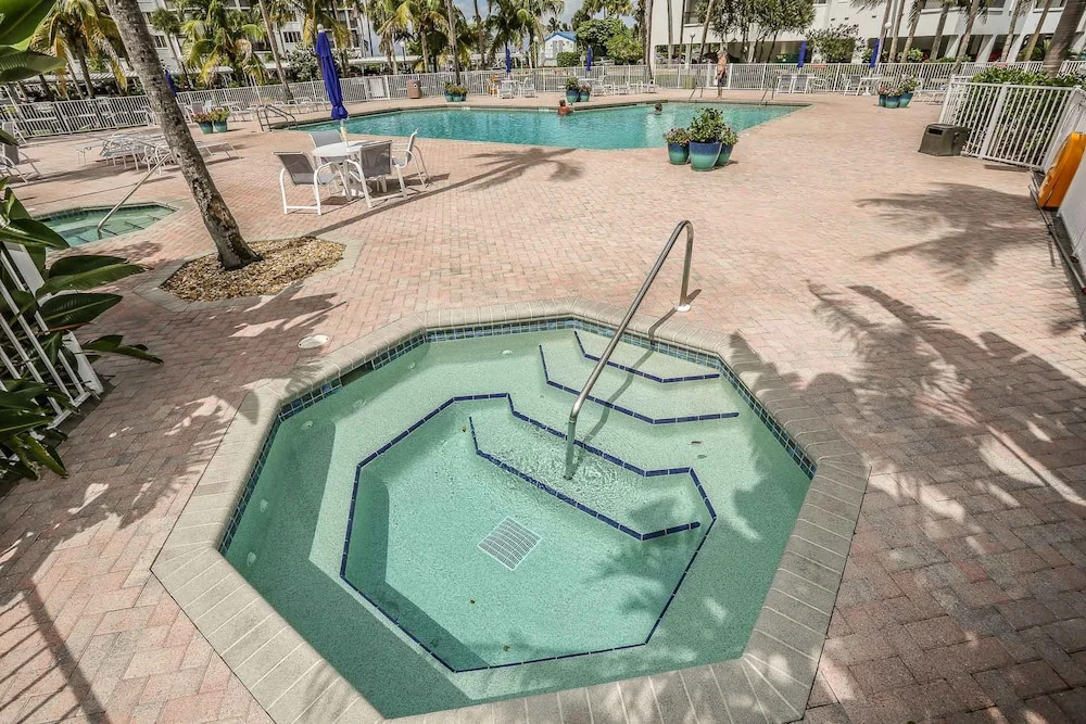 Ocean Harbor 102A
