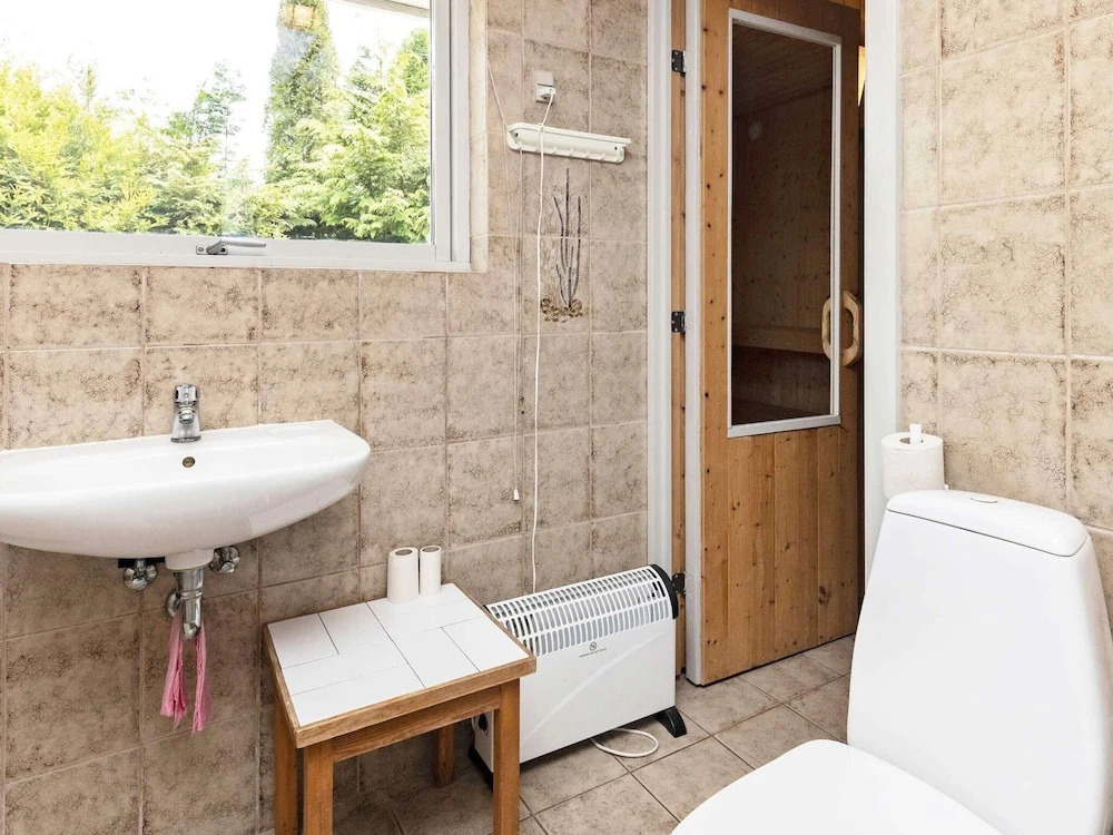6 person holiday home in Millinge