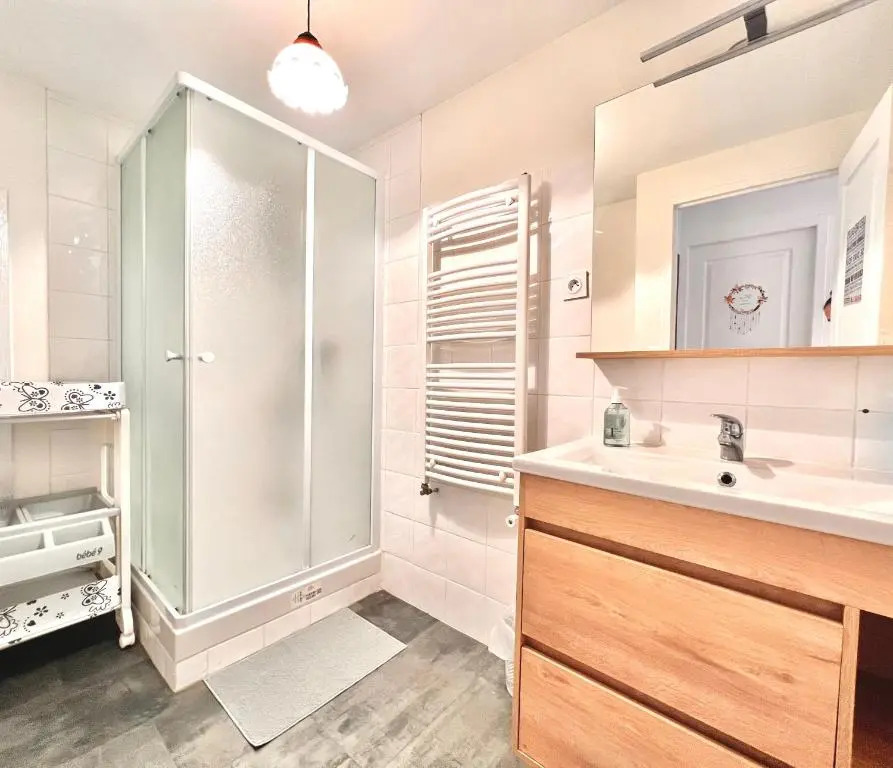Villa 2 chambres Netflix - Wifi - Parking - Terasse