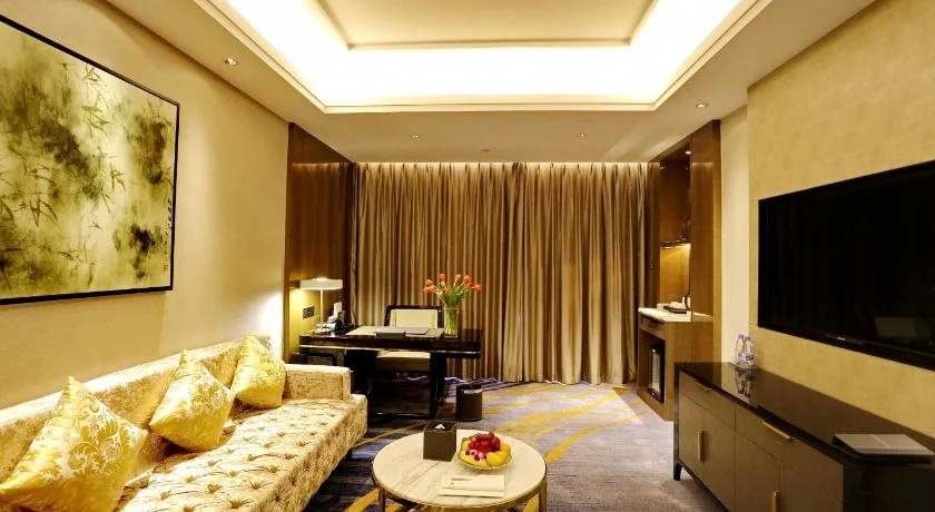 Yibin Celebrity City Hotel