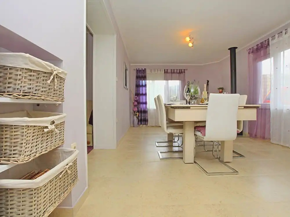 Alluring Holiday Home in Korčula with Whirlpool