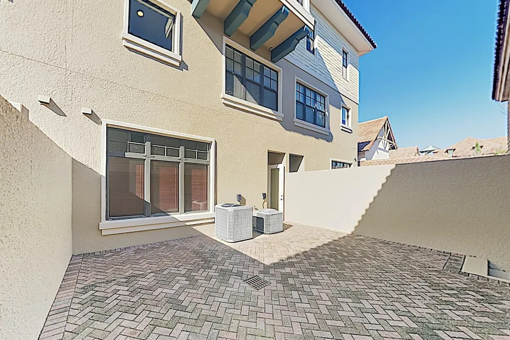 New Listing! Quiet All-suite Palencia 2 Bedroom Townhouse