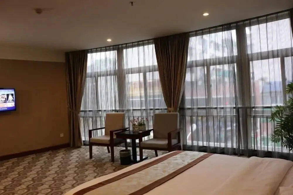 Enshi River View Yixin Hotel