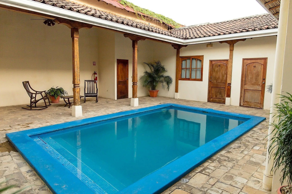 Hotel la Perla Leon
