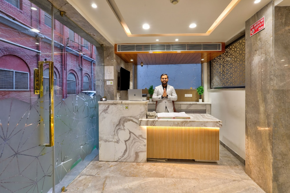 Hotel Kaca Inn - Near New Delhi Railway Station & Connaught Place