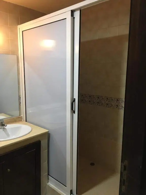 Appartement El Bahia Saidia destiné uniquement aux couple mariés, célibataires sabstenir