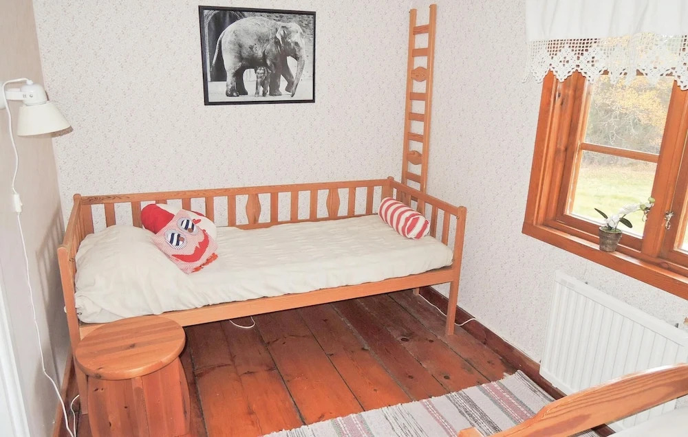 3 Bedroom Stunning Home In Alvesta
