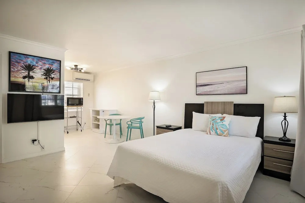La Mer Motel