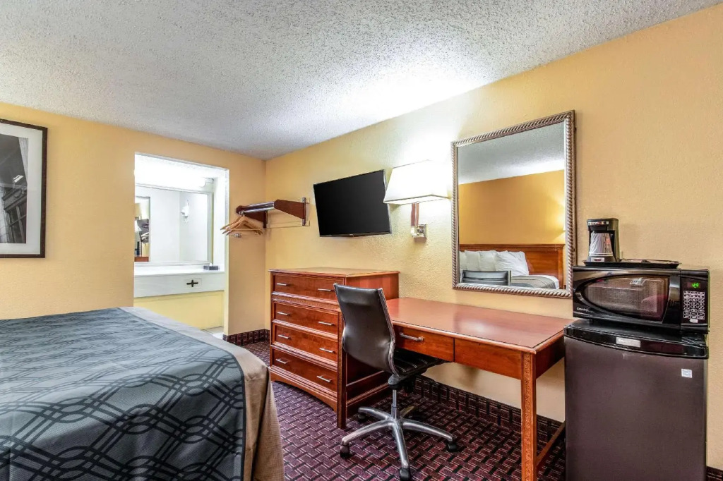 Knights Inn Miamisburg South