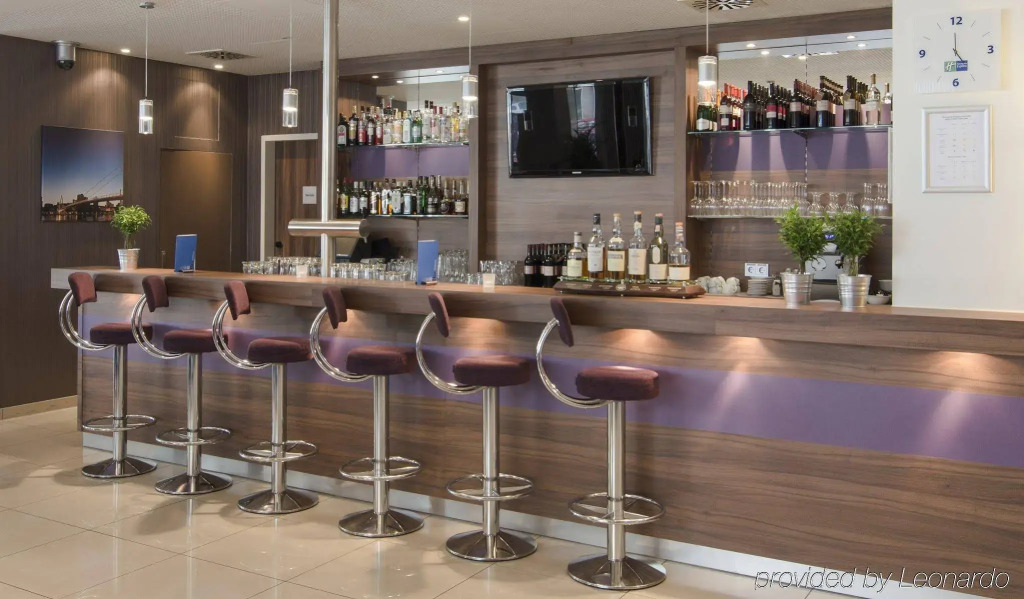 Premier Inn Frankfurt City Centre