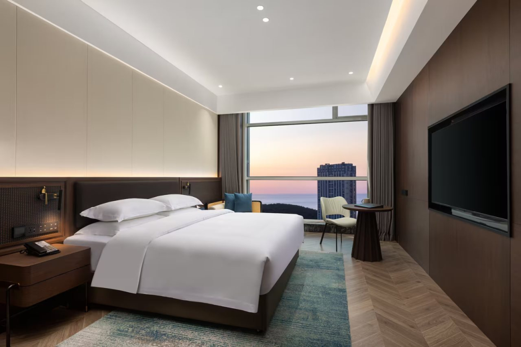 Days Hotel By Wyndham Weihai Huoju Eight Street
