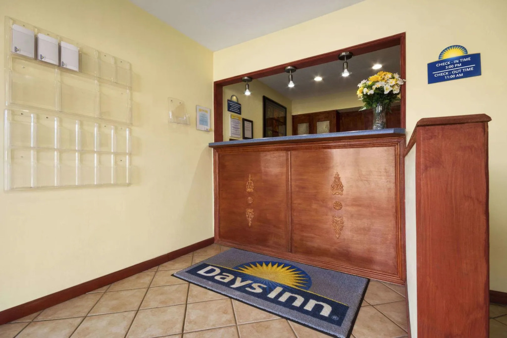 SUNRiSE INN