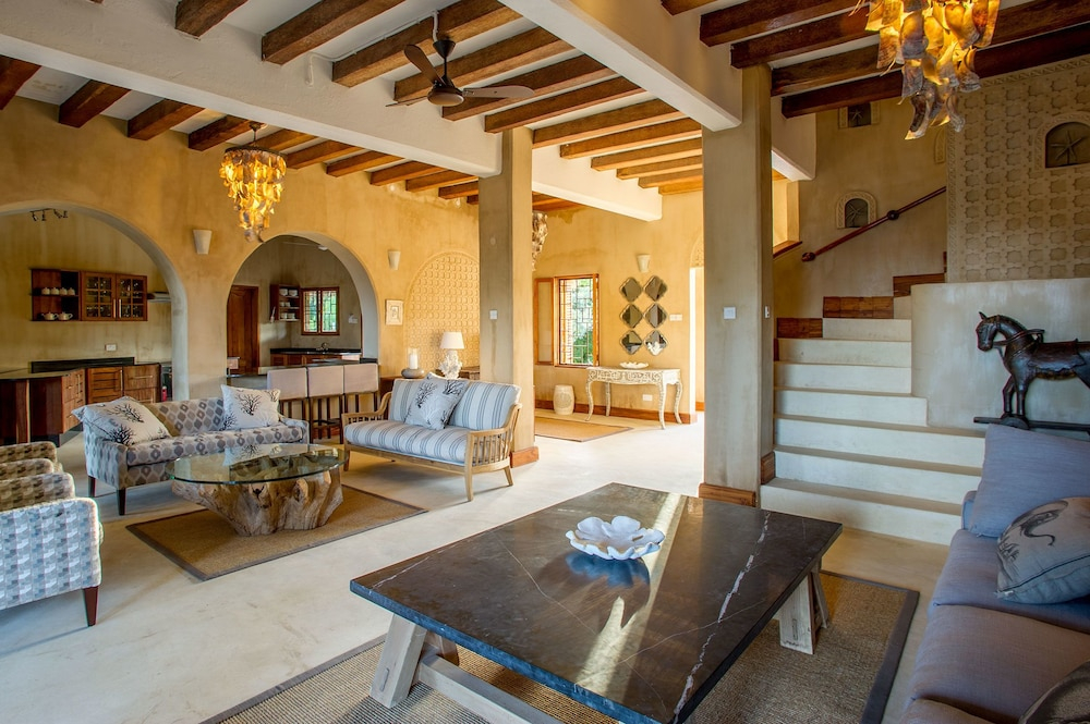 The Tides Lodge