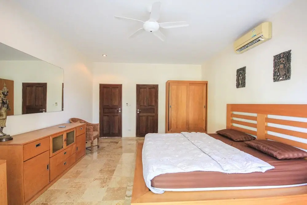 5 BR Pool Villa Close to Beach  CV5