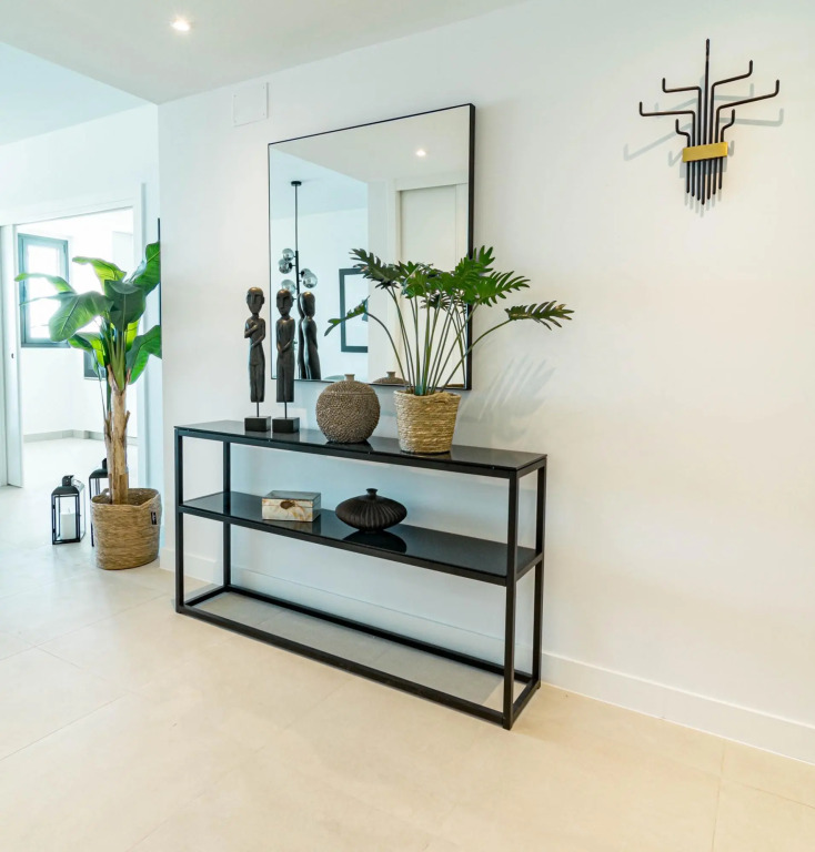 LME92B - Top class flat in Estepona, near beach