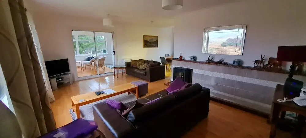 Erisgeir Sleeps 6 With Private Grounds
