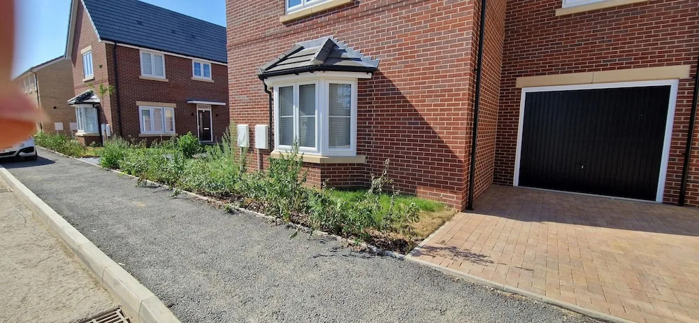 Peterborough - House - Sleeps 8 - Parking - Garden