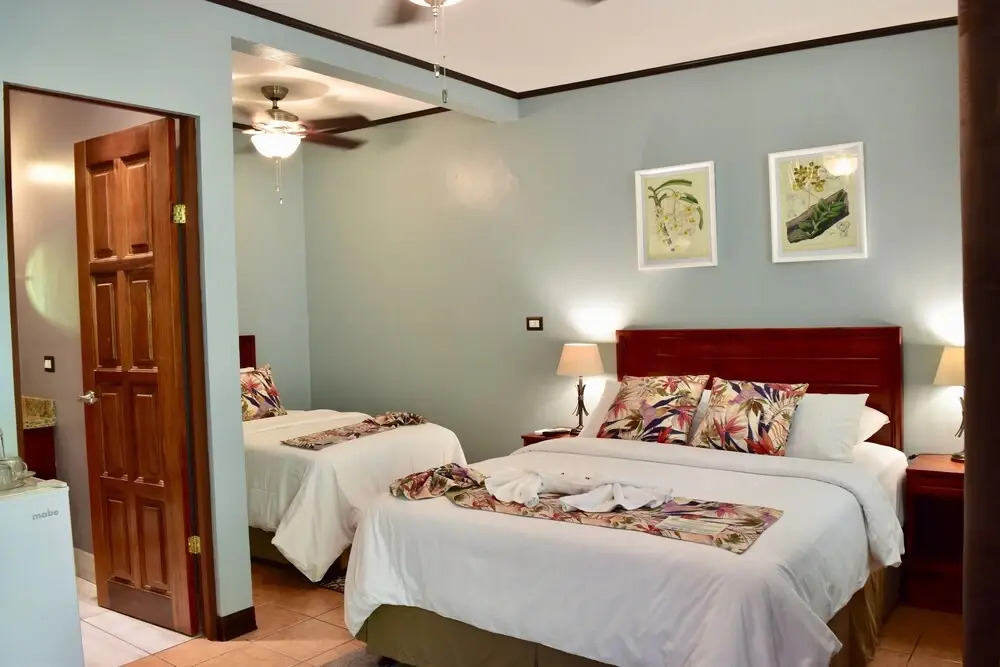 Espadilla Gardens Hotel