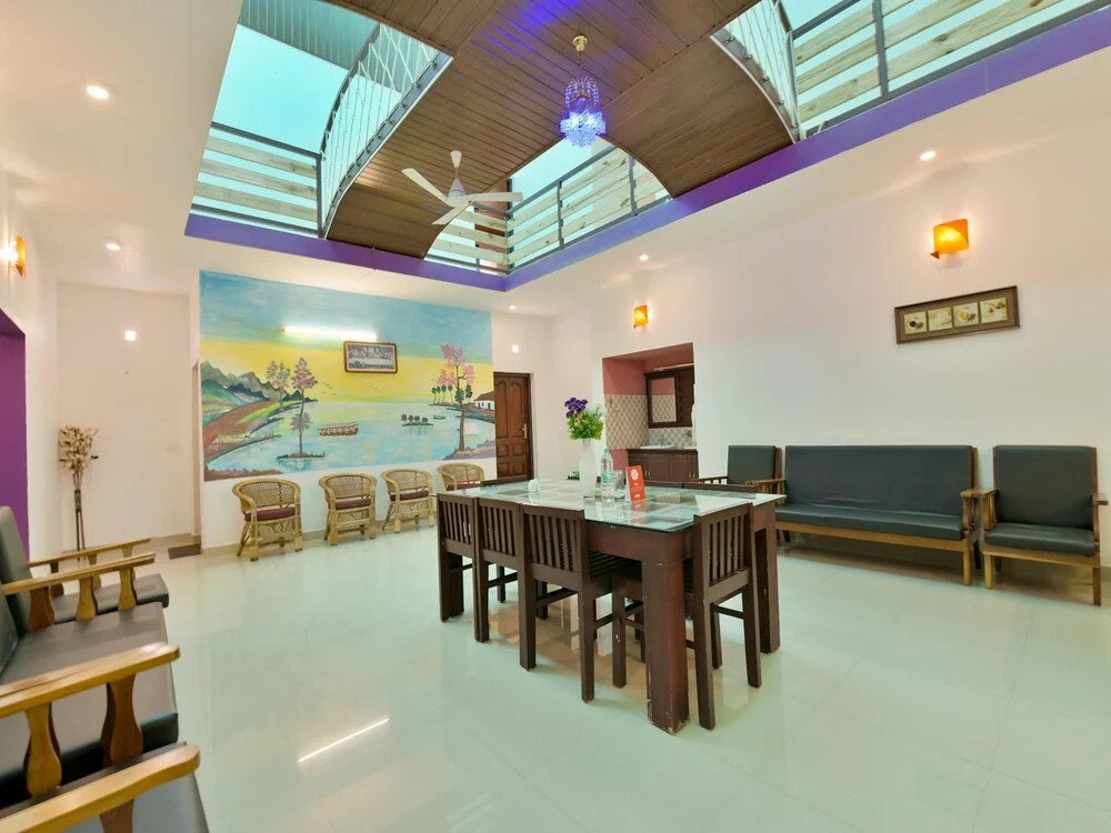 OYO 15465 Saaffron Holidays