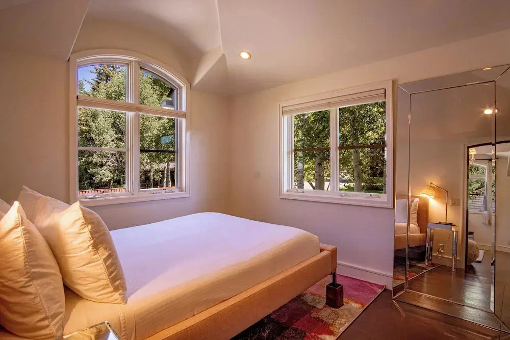 Chateau Du Soleil- Luxury Home Near Ski Lifts & Downtown Ketchum